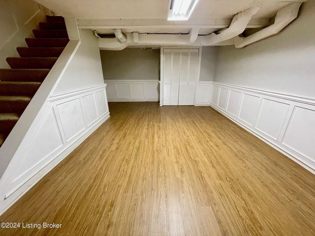 210 Don Allen Rd, Louisville, KY 40207