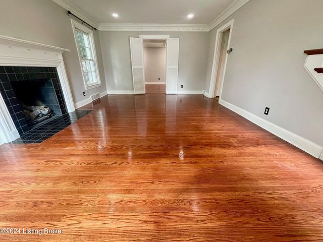 210 Don Allen Rd, Louisville, KY 40207