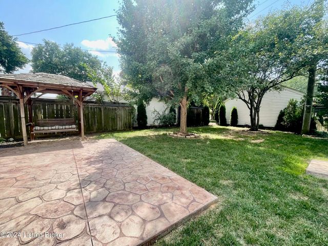 210 Don Allen Rd, Louisville, KY 40207