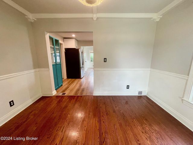 210 Don Allen Rd, Louisville, KY 40207