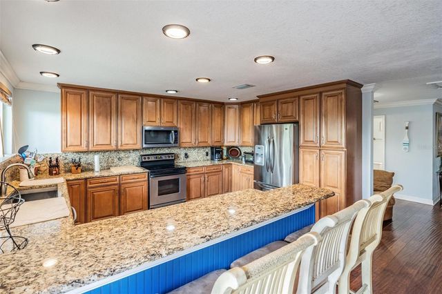 815 NW 2ND AVENUE, Ruskin, FL 33570