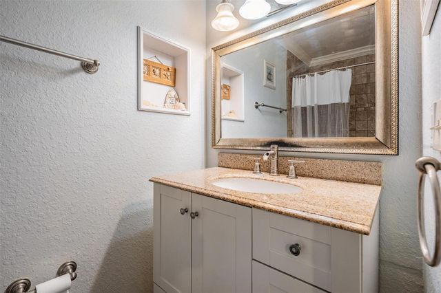 815 NW 2ND AVENUE, Ruskin, FL 33570