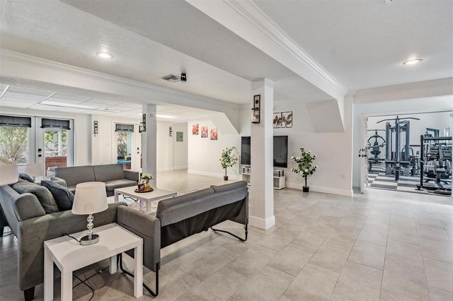 815 NW 2ND AVENUE, Ruskin, FL 33570