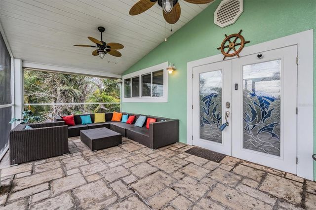 815 NW 2ND AVENUE, Ruskin, FL 33570