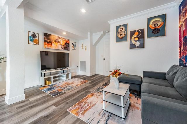 815 NW 2ND AVENUE, Ruskin, FL 33570