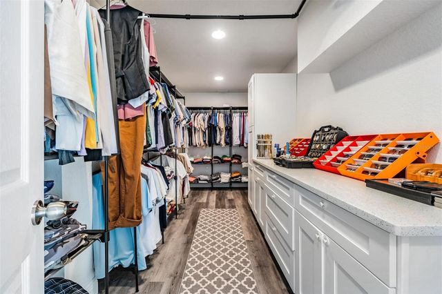 815 NW 2ND AVENUE, Ruskin, FL 33570