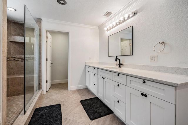 815 NW 2ND AVENUE, Ruskin, FL 33570