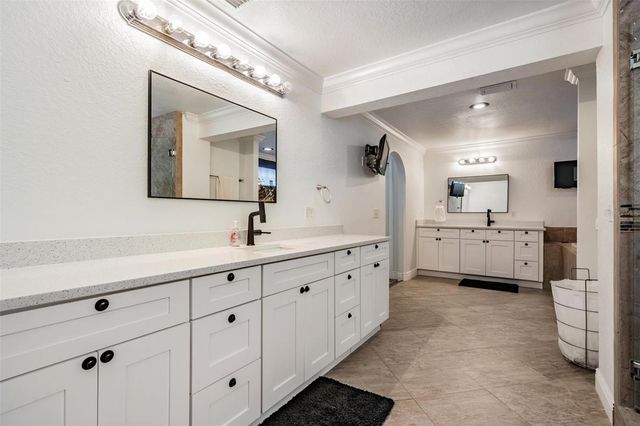 815 NW 2ND AVENUE, Ruskin, FL 33570