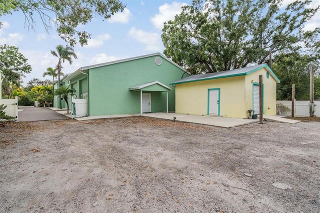 815 NW 2ND AVENUE, Ruskin, FL 33570