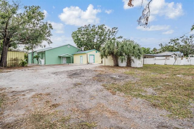 815 NW 2ND AVENUE, Ruskin, FL 33570