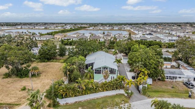 815 NW 2ND AVENUE, Ruskin, FL 33570