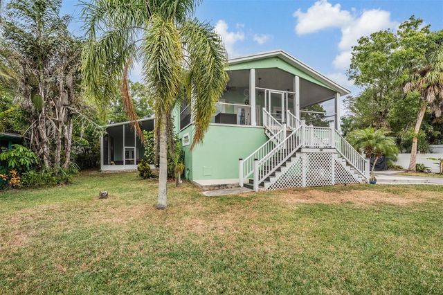 815 NW 2ND AVENUE, Ruskin, FL 33570