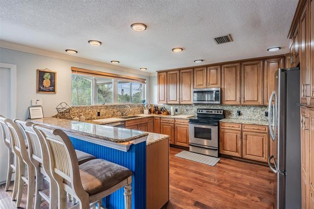 815 NW 2ND AVENUE, Ruskin, FL 33570