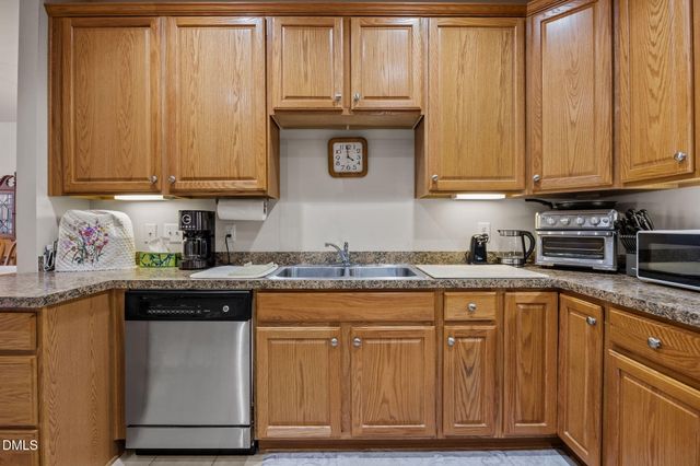 4611 Ivy Blossom Lane, Raleigh, NC 27604