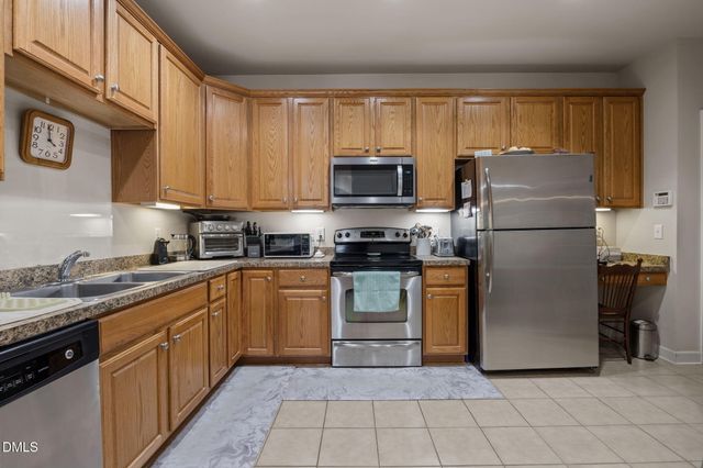 4611 Ivy Blossom Lane, Raleigh, NC 27604