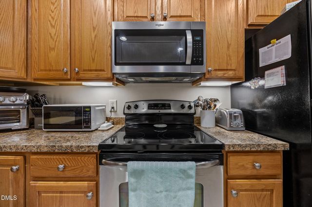 4611 Ivy Blossom Lane, Raleigh, NC 27604