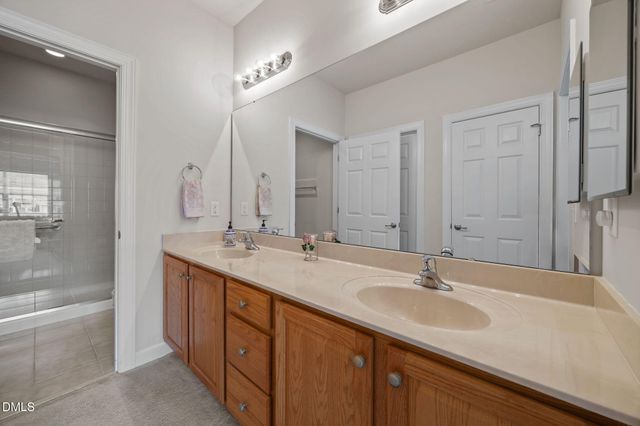 4611 Ivy Blossom Lane, Raleigh, NC 27604