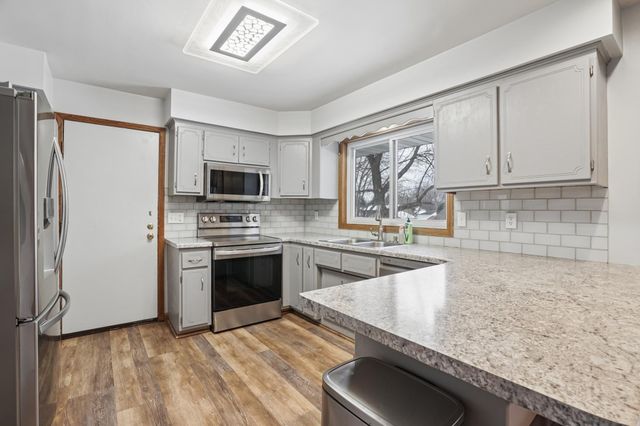 523 Main Street N, Saint Michael, MN 55376