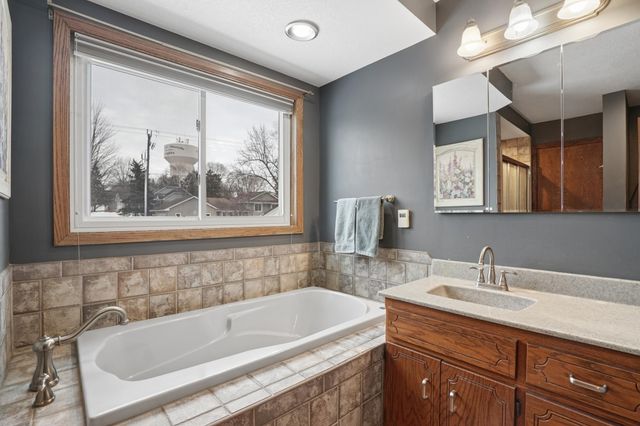 523 Main Street N, Saint Michael, MN 55376