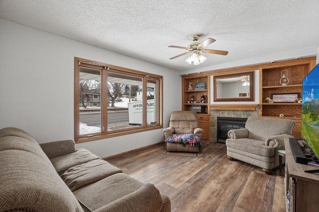 523 Main Street N, Saint Michael, MN 55376