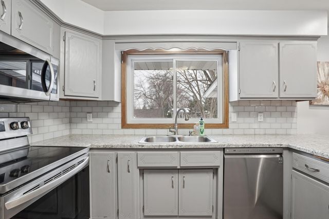 523 Main Street N, Saint Michael, MN 55376