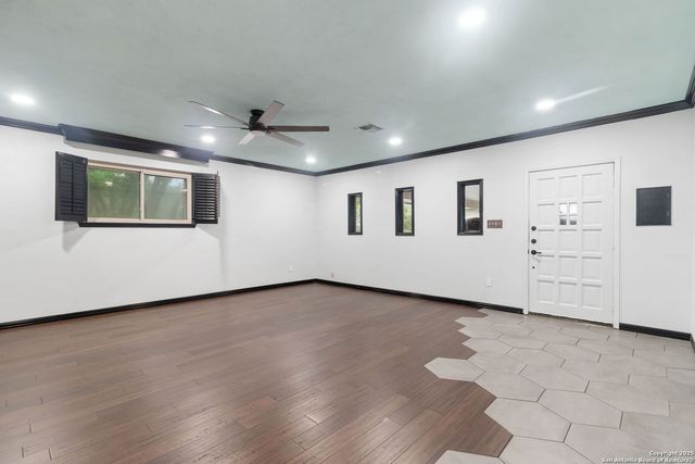 28160 Windwood Drive East # 1, Boerne, TX 78006