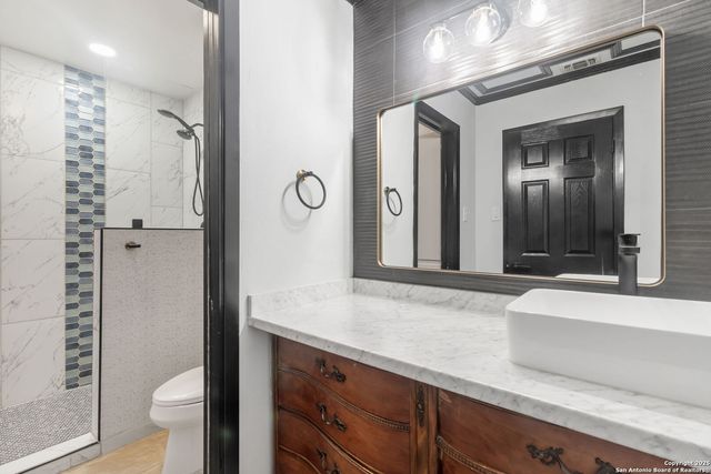 28160 Windwood Drive East # 1, Boerne, TX 78006