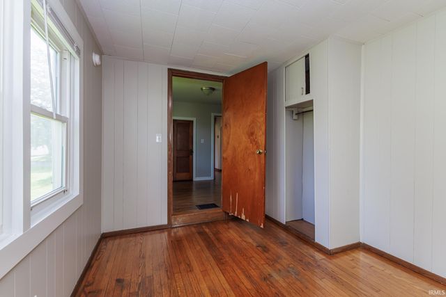 2104 S Biltmore Ave, Muncie, IN 47302