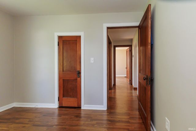 2104 S Biltmore Ave, Muncie, IN 47302