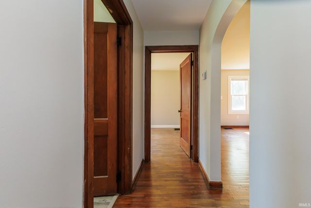 2104 S Biltmore Ave, Muncie, IN 47302