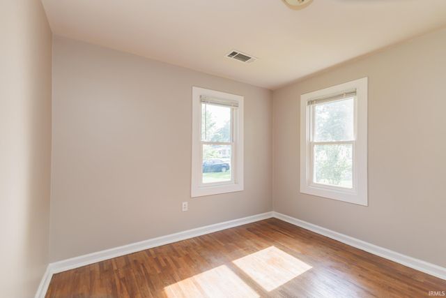2104 S Biltmore Ave, Muncie, IN 47302