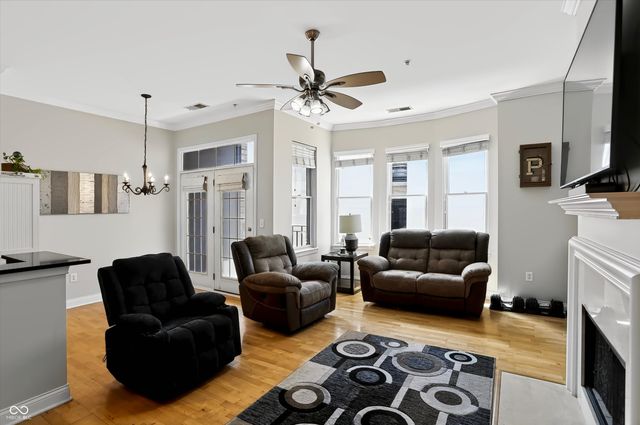 355 E Ohio Street 213, Indianapolis, IN 46204