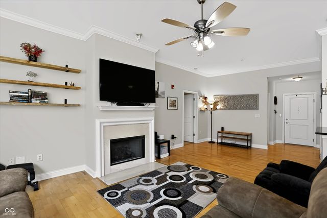 355 E Ohio Street 213, Indianapolis, IN 46204