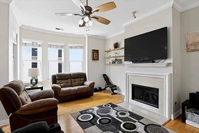 355 E Ohio Street 213, Indianapolis, IN 46204