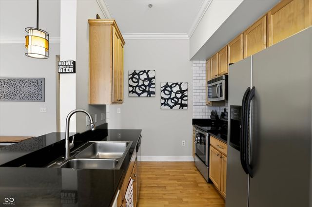 355 E Ohio Street 213, Indianapolis, IN 46204