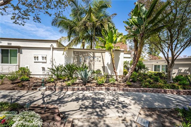 489 Calle Cadiz D, Laguna Woods, CA 92637