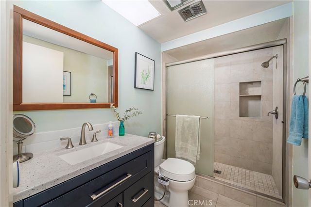 489 Calle Cadiz D, Laguna Woods, CA 92637