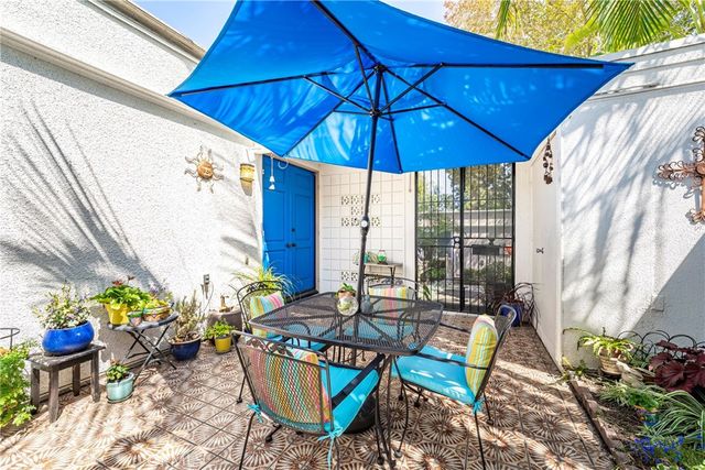 489 Calle Cadiz D, Laguna Woods, CA 92637