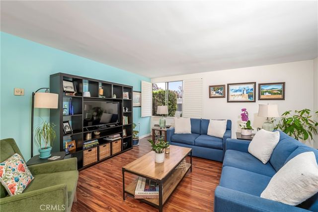 489 Calle Cadiz D, Laguna Woods, CA 92637