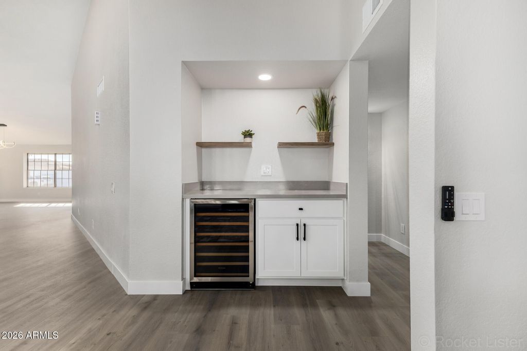 Image 10 of property listing at 11365 N 109TH Way, Scottsdale, AZ 85259