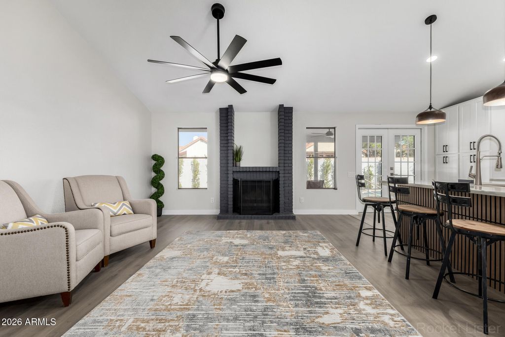 Image 11 of property listing at 11365 N 109TH Way, Scottsdale, AZ 85259