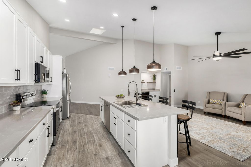 Image 15 of property listing at 11365 N 109TH Way, Scottsdale, AZ 85259