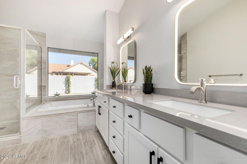 Image 21 of property listing at 11365 N 109TH Way, Scottsdale, AZ 85259