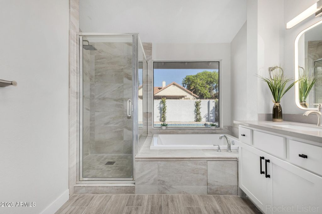 Image 22 of property listing at 11365 N 109TH Way, Scottsdale, AZ 85259