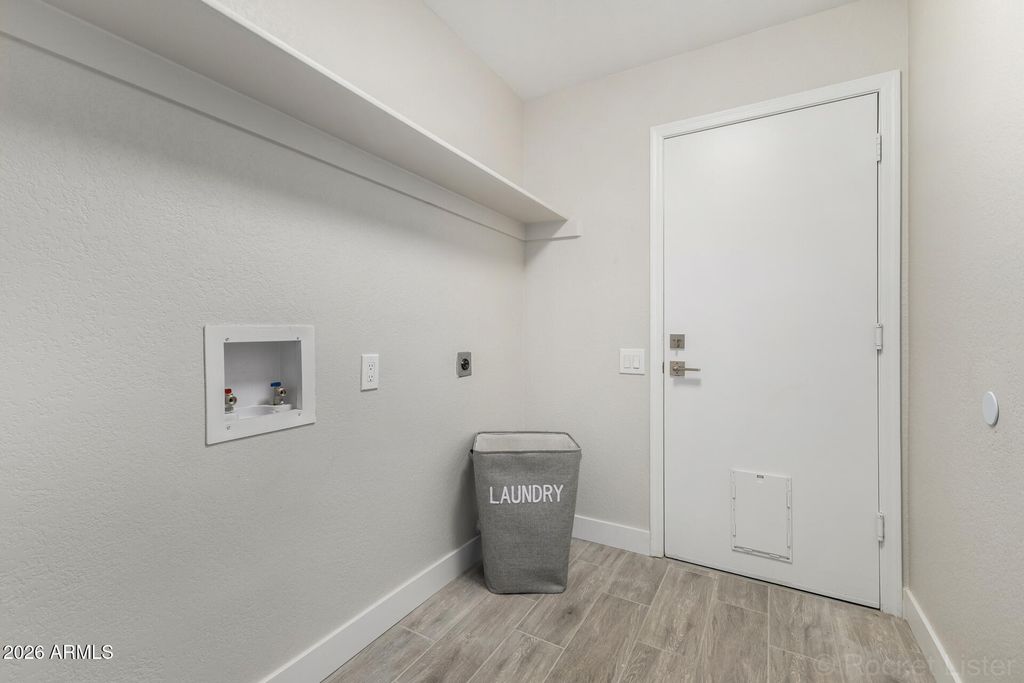 Image 32 of property listing at 11365 N 109TH Way, Scottsdale, AZ 85259