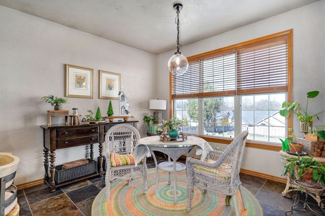 815 E Beaufort Street, Nixa, MO 65714