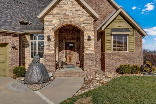 815 E Beaufort Street, Nixa, MO 65714