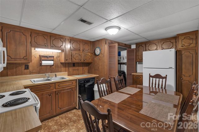 2912 Waterside Drive, Shelby, NC 28150
