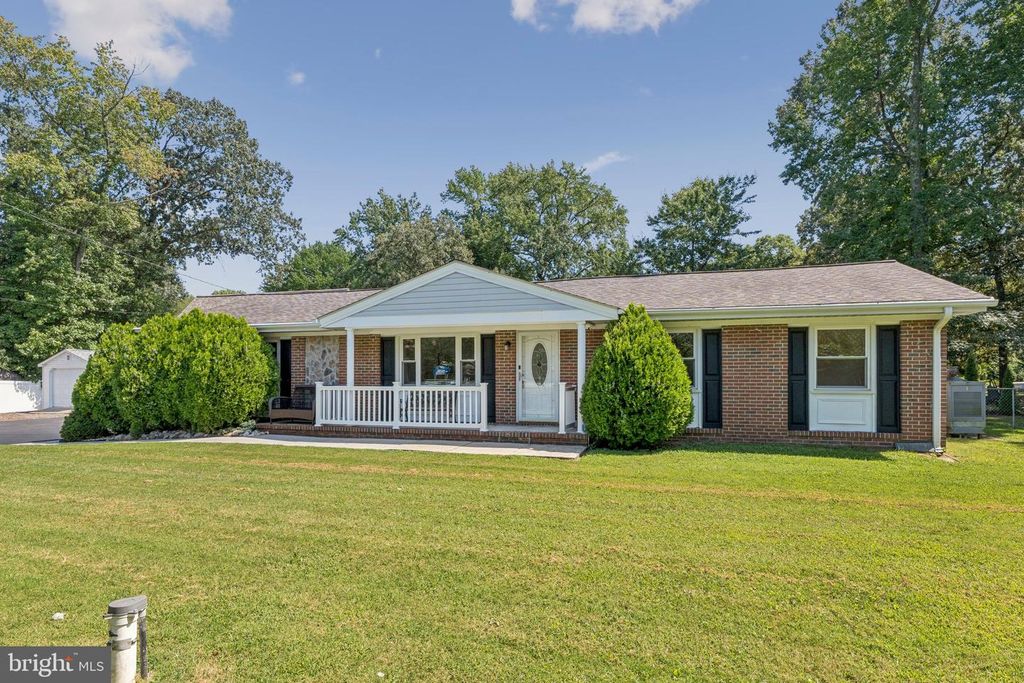9150 FORT SMALLWOOD RD, Pasadena, MD 21122