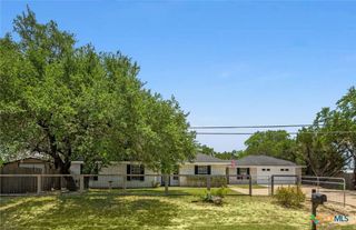 1106 Amanda, Canyon Lake, TX 78133